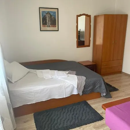 Ваканционна къща лилия Созопол