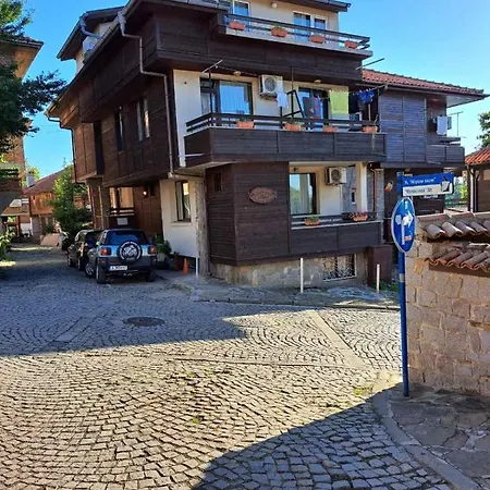 лилия Ваканционна къща *