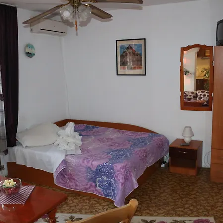 Ваканционна къща лилия *