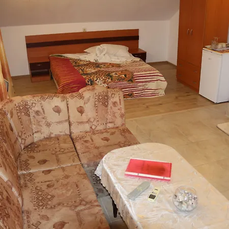 Ваканционна къща лилия