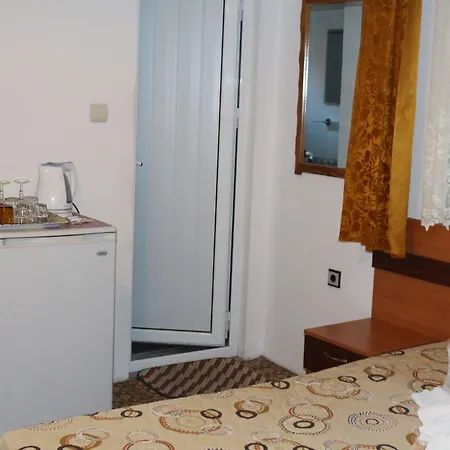 лилия Созопол