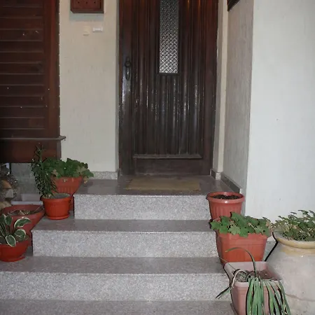 Ваканционна къща лилия