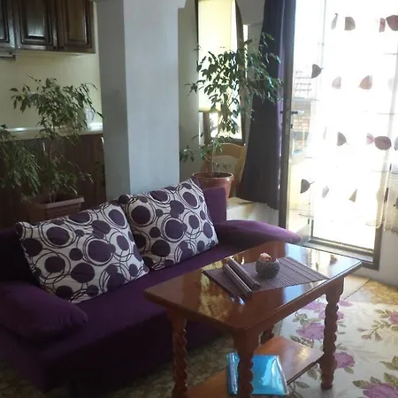 лилия Созопол