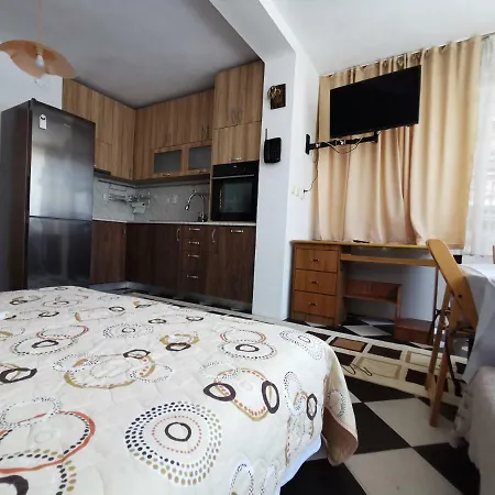 Ваканционна къща лилия Созопол