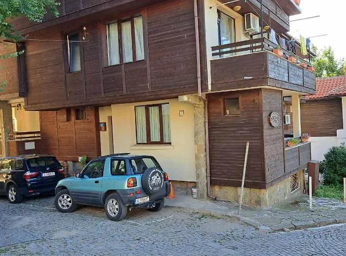 Liliya Semesterbostad