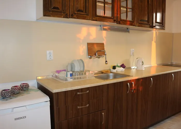 Semesterbostad Liliya *