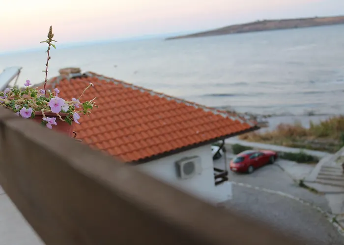 Liliya Semesterbostad